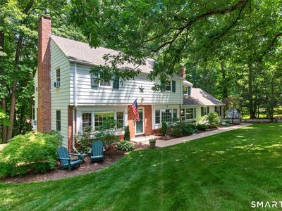 6 Eastview Drive