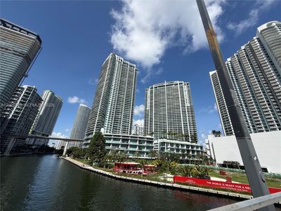 92 SW 3rd St APT 1804