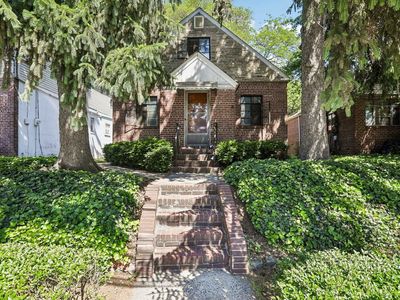261 Garfield Ave