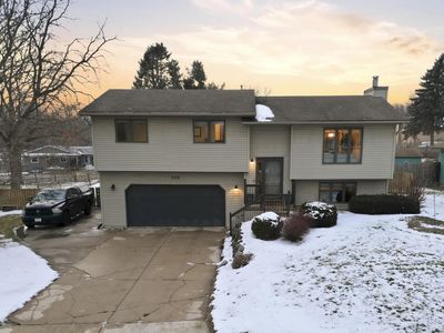 306 North Nine Mound Road