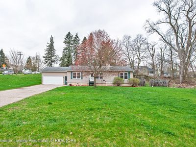 606 Locust St
