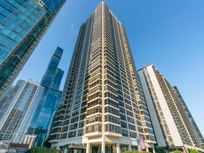 360 E Randolph St APT 1208