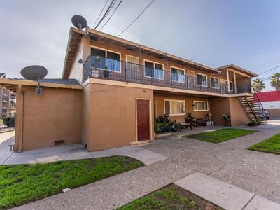 110 Roundtable Dr #8