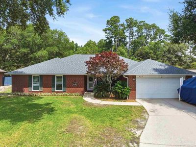 952 Lake Aire Dr
