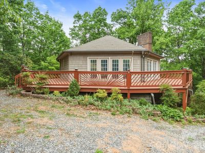 3190 Holly Rd
