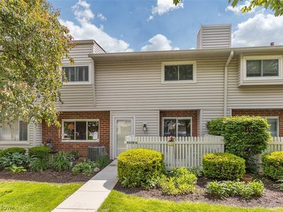 Property at 4310 Hyde Park Unit 4, North Olmsted, OH