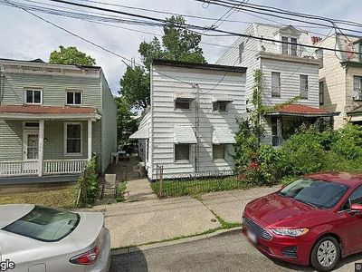 308 E University Ave