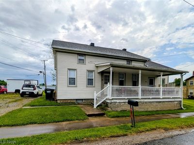 100 W Erie St