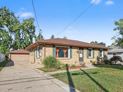 3353 Boone Ave SW