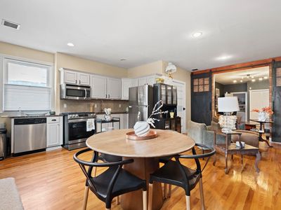 220 7th St #1