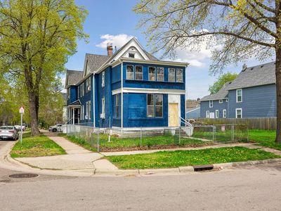 677 Sherburne Ave