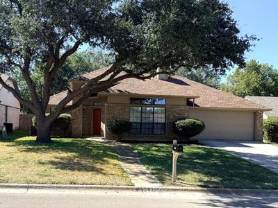 2317 Parkside Dr