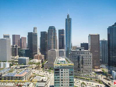 1100 Wilshire Blvd APT 2804