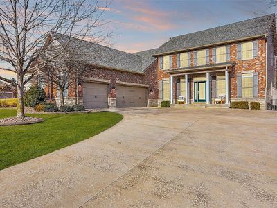 913 Bullpen Dr