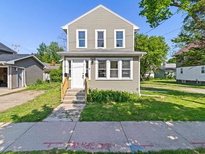 714 N Bateman St