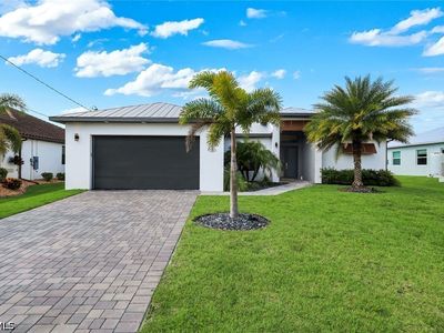4208 NW 13th St