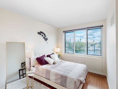 1215 Broadway APT 227