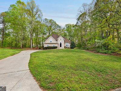 90 Montrose Ln
