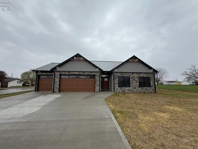 203 Crestwood Dr