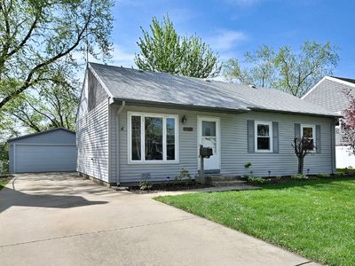 377 E Montana Ave