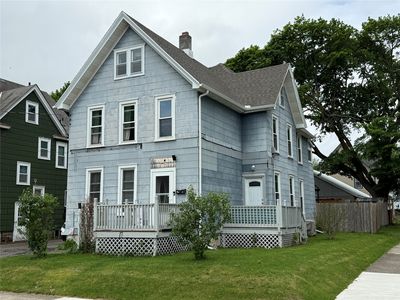 17 Howard Ave