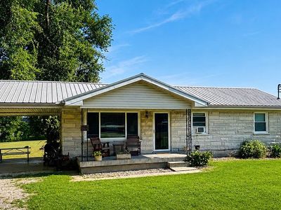361 Valley Ln