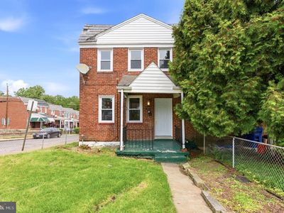 921 Mount Holly St