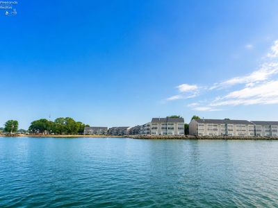 238 W Lakeshore Dr #238D