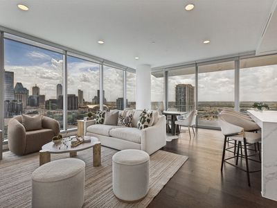 3130 N Harwood St APT 1401