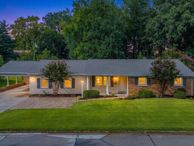 7588 Broadview Dr