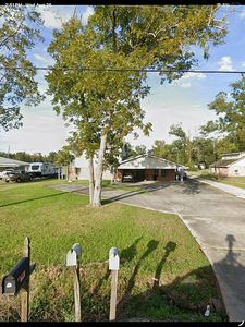 4225 Bayouside Dr