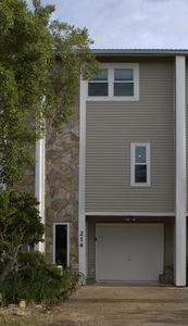 214 Snug Harbour Dr #20