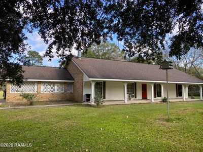 Property at 9517 Admiral Doyle Dr, Jeanerette, LA