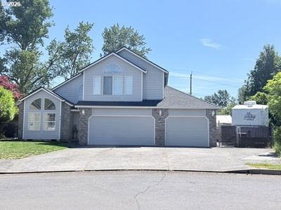 22286 NE Shaver Ct