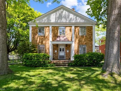 Property at 19658 Hilliard Blvd, Rocky River, OH