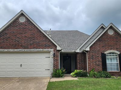 1104 W San Antonio St