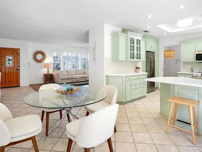 12059 Los Amigos Way