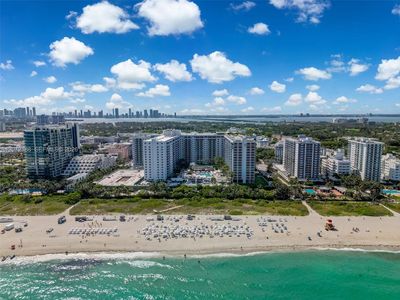 2301 Collins Ave APT 1007