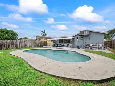 540 S Rainbow Dr