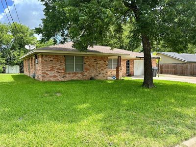 3321 Alta Vista Dr