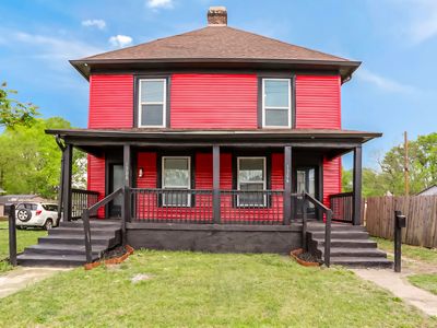 1306 W 30th St