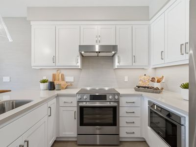 148 Tulare Ct
