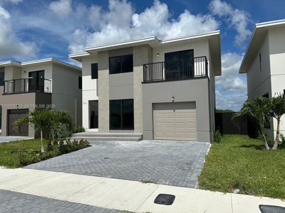 209 NW 13th Pl