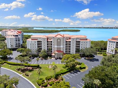 201 Vintage Bay Dr APT B-2