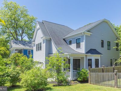 8018 Takoma Ave