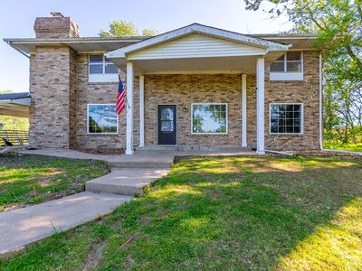 Property at 55623 Circle Dr, California, MO