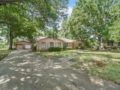 Property at 321 Johnson St, Brenham, TX
