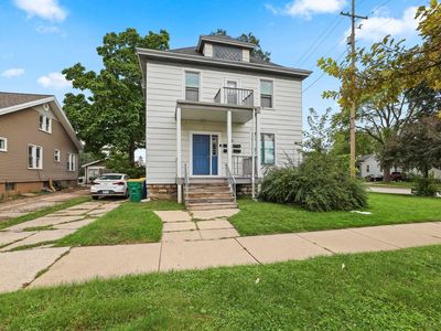 200 S Maple Ave