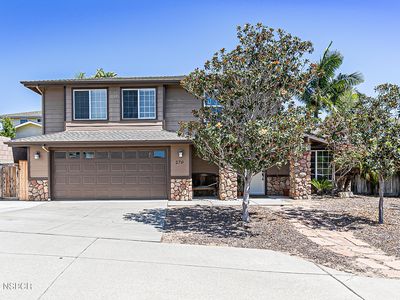 270 Daffodil Ave