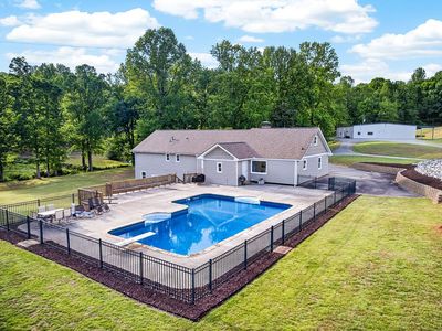 165 Porter Springs Rd